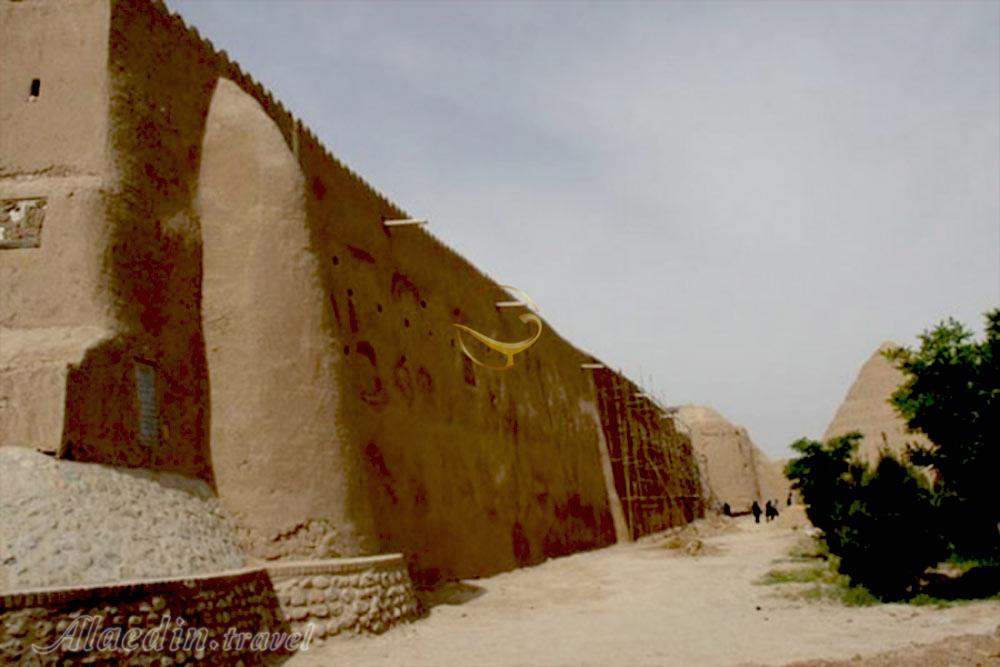 مجموعه قلعه جلالی و حصار سلجوقی در کاشان | علاءالدین تراول