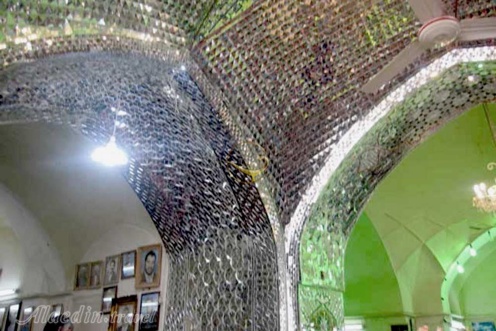 زیارتگاه سید ضیاءالدین و قدمگاه علی (س) در کاشان | علاءالدین تراول