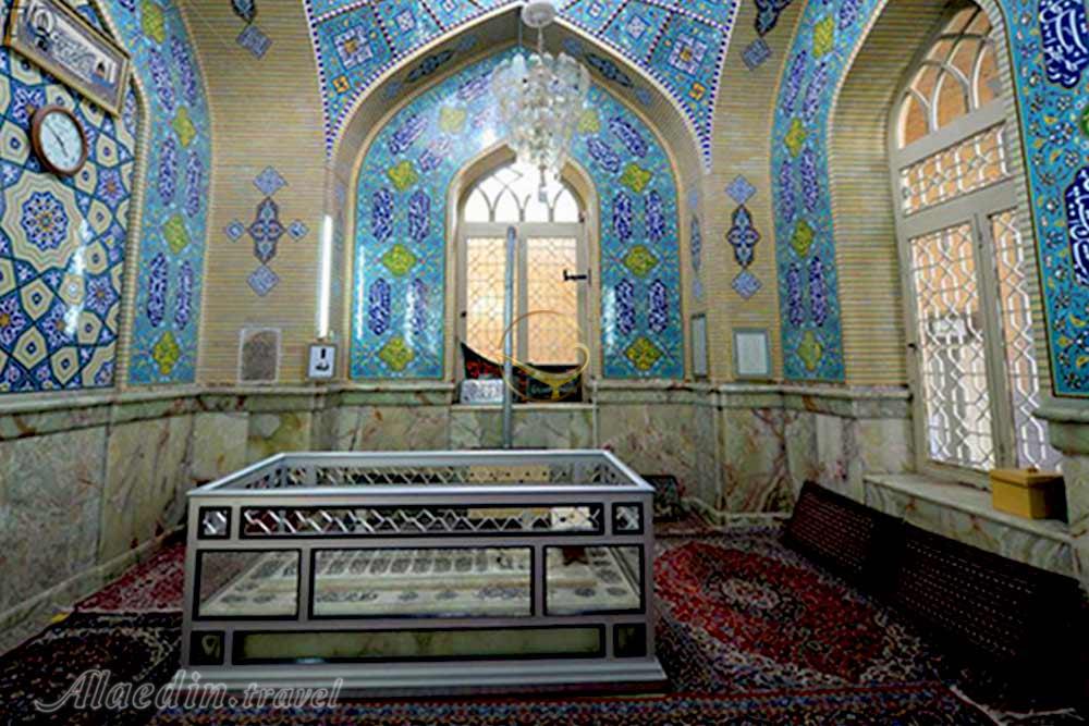 آرامگاه محتشم کاشانی در کاشان | علاءالدین تراول