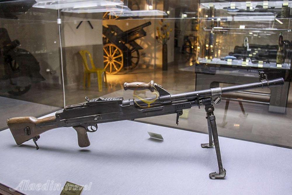 موزه ارتش در کرمان | علاءالدین تراول