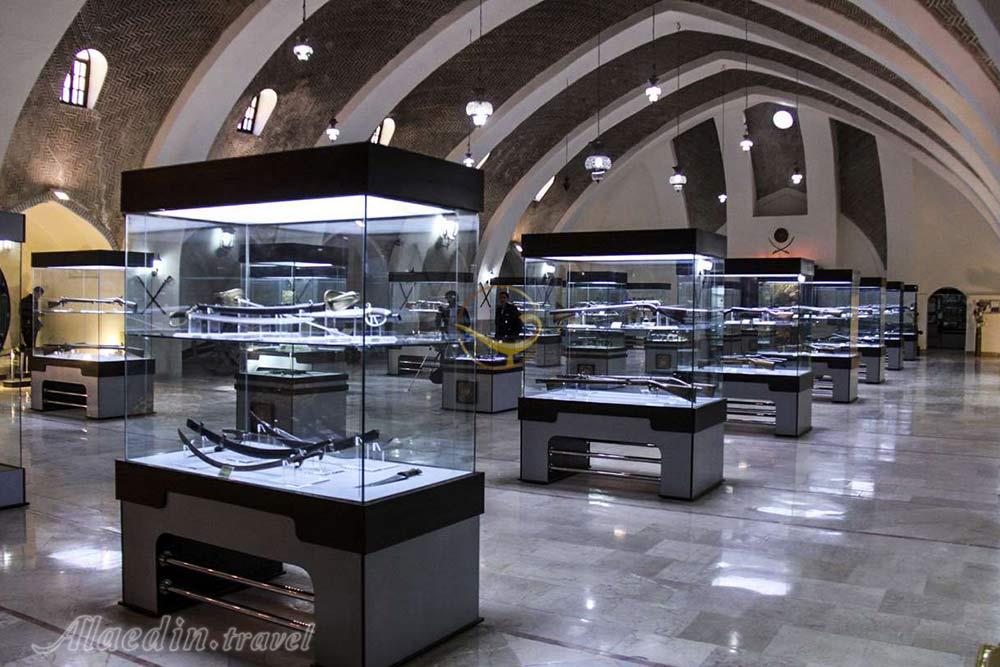 موزه ارتش در کرمان | علاءالدین تراول