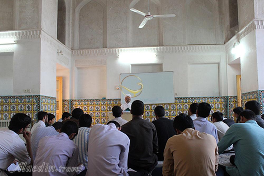 مدرسه علمیه ابراهیمیه (ابراهیم خان) در کرمان | علاءالدین تراول