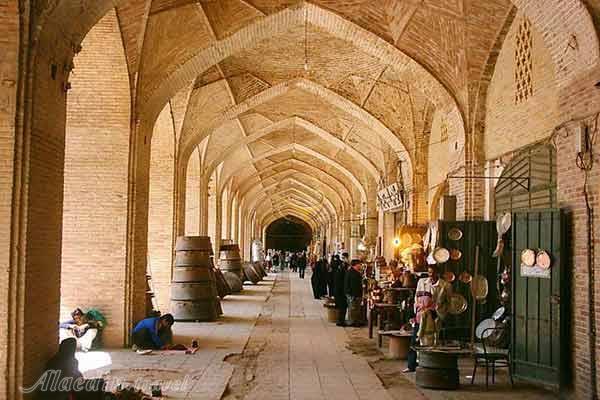 بازار اختیاری در کرمان