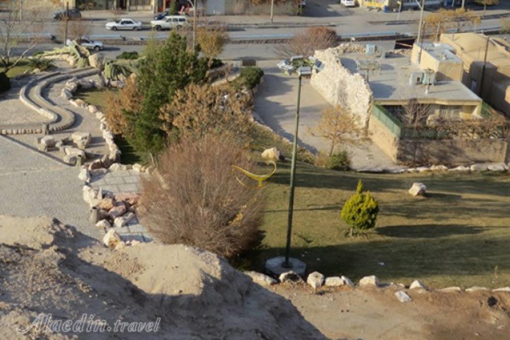 بوستان انقلاب در کرمان | علاءالدین تراول