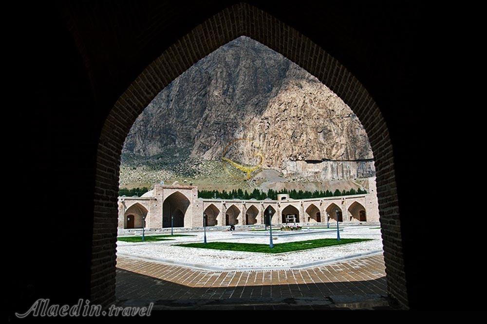 کاروانسرای شاه عباسی بیستون کرمانشاه | علاءالدین تراول