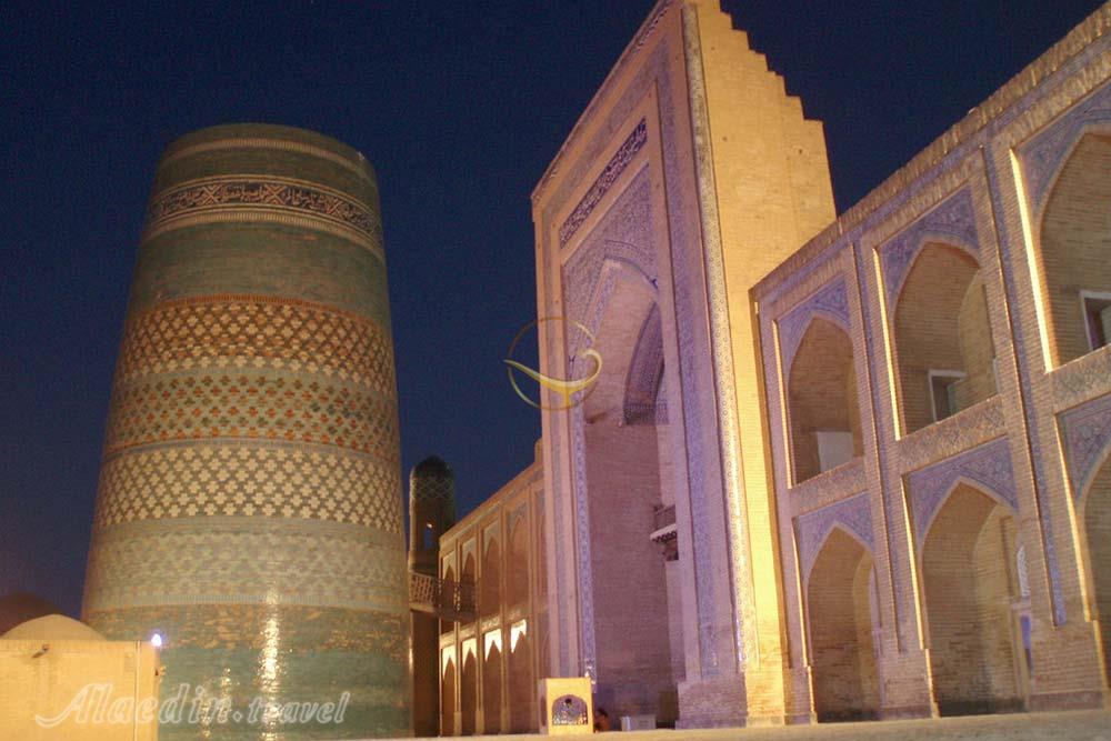 مناره کالتا خیوه ازبکستان | علاءالدین تراول