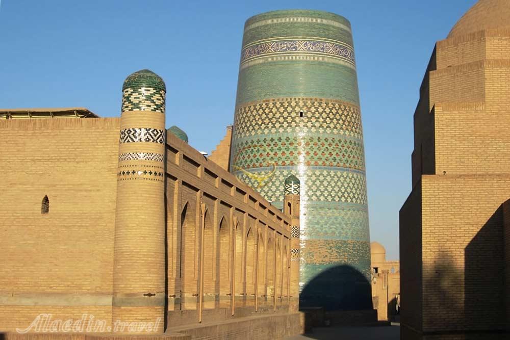 مناره کالتا خیوه ازبکستان | علاءالدین تراول