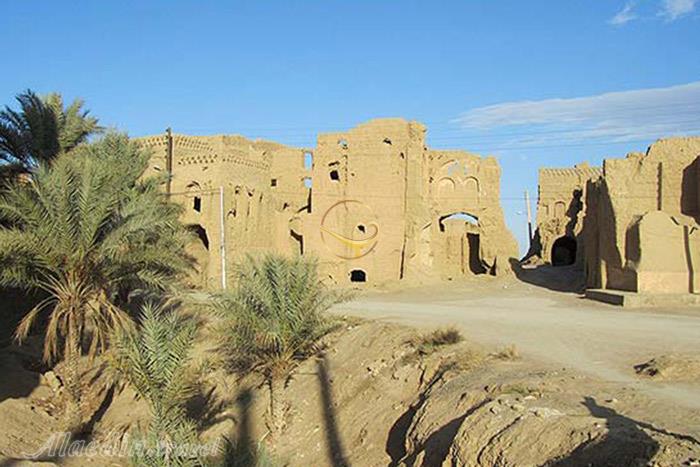 قلعه بیاضه در خور و بیابانک