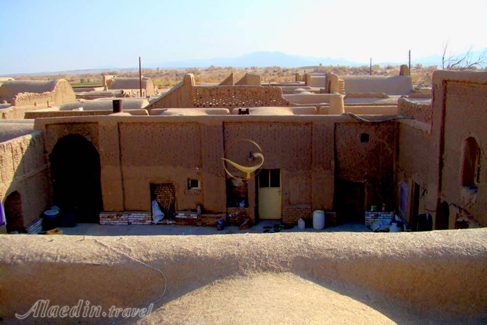 روستای فرحزاد در خور و بیابانک | علاءالدین تراول