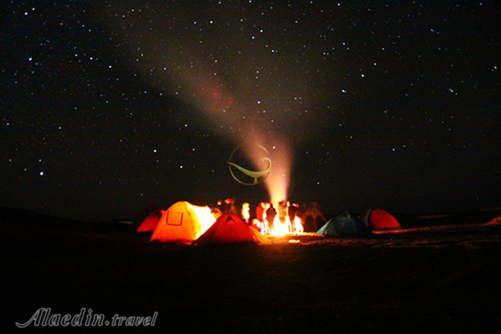 شب نشینی و کمپینگ در کویر مصر خور و بیابانک | علاءالدین تراول