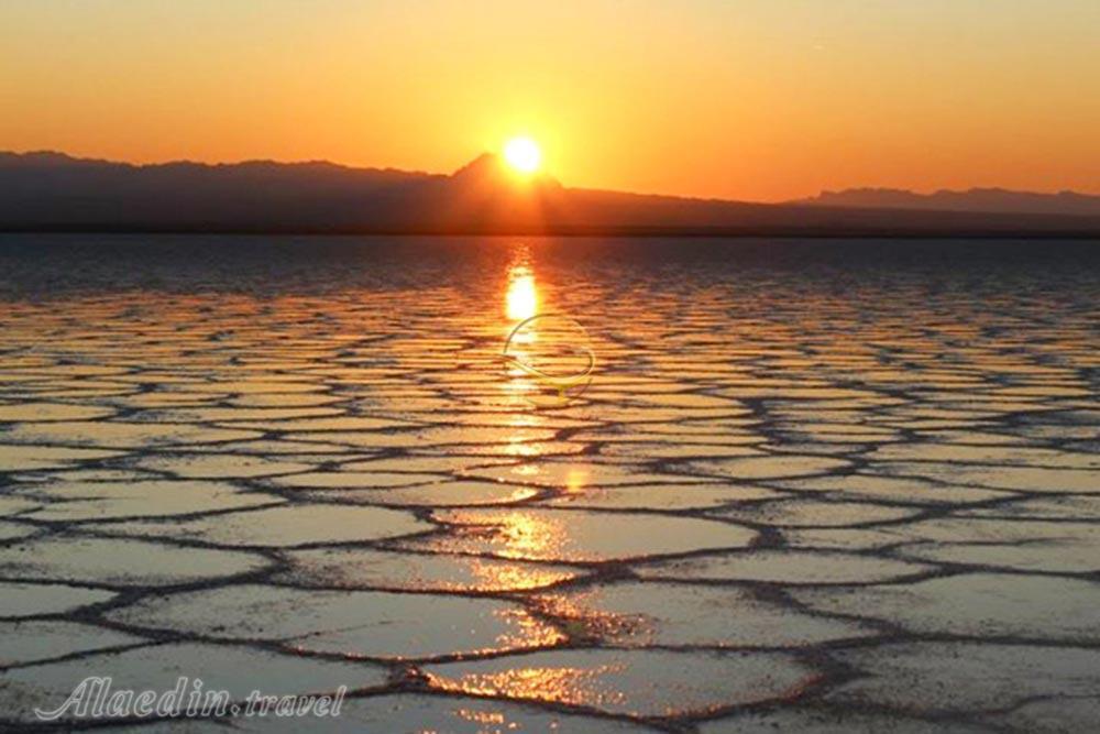 دریاچه نمک در کویر مصر خور و بیابانک | علاءالدین تراول