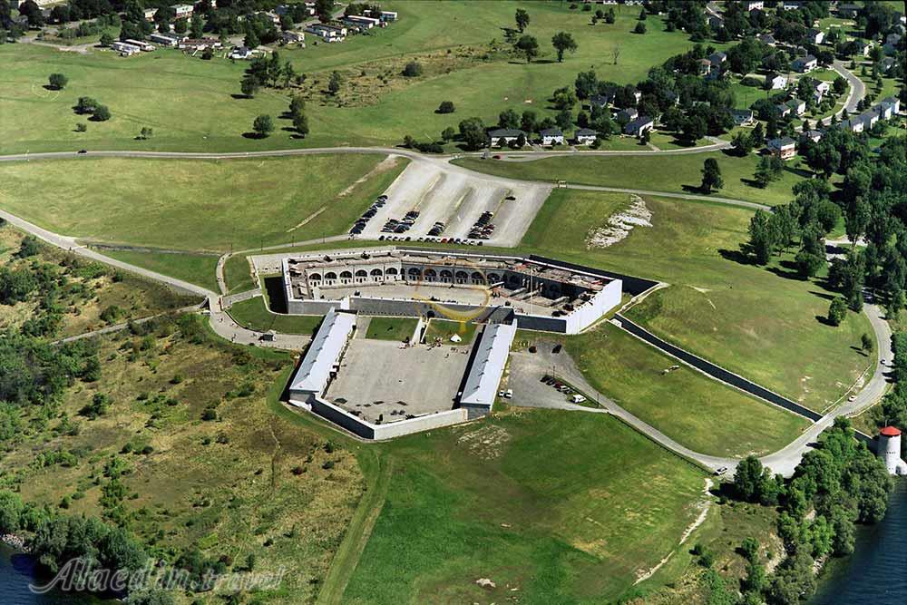 موزه و قلعه تاریخی هنری (فورت هنری) در کینگستون - کانادا | علاءالدین تراول