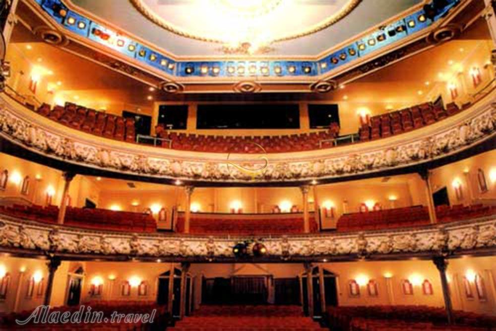 تئاتر بزرگ کینگستون در کانادا | علاءالدین تراول