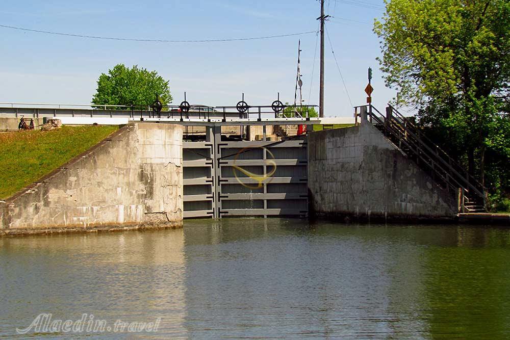 آسیاب کینگستون میلز در کاناد ا علاءالدین تراول