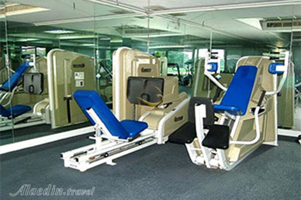 مجموعه ورزشی اسپرت کلاب در کیش | علاءالدین تراول