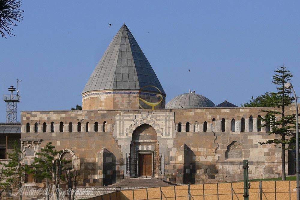 مسجد علاءالدین در قونیه - ترکیه | علاءالدین تراول