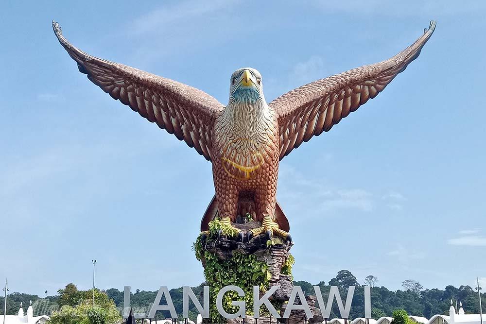 میدان عقاب (داتاران لانگ) لنکاوی | علاءالدین تراول