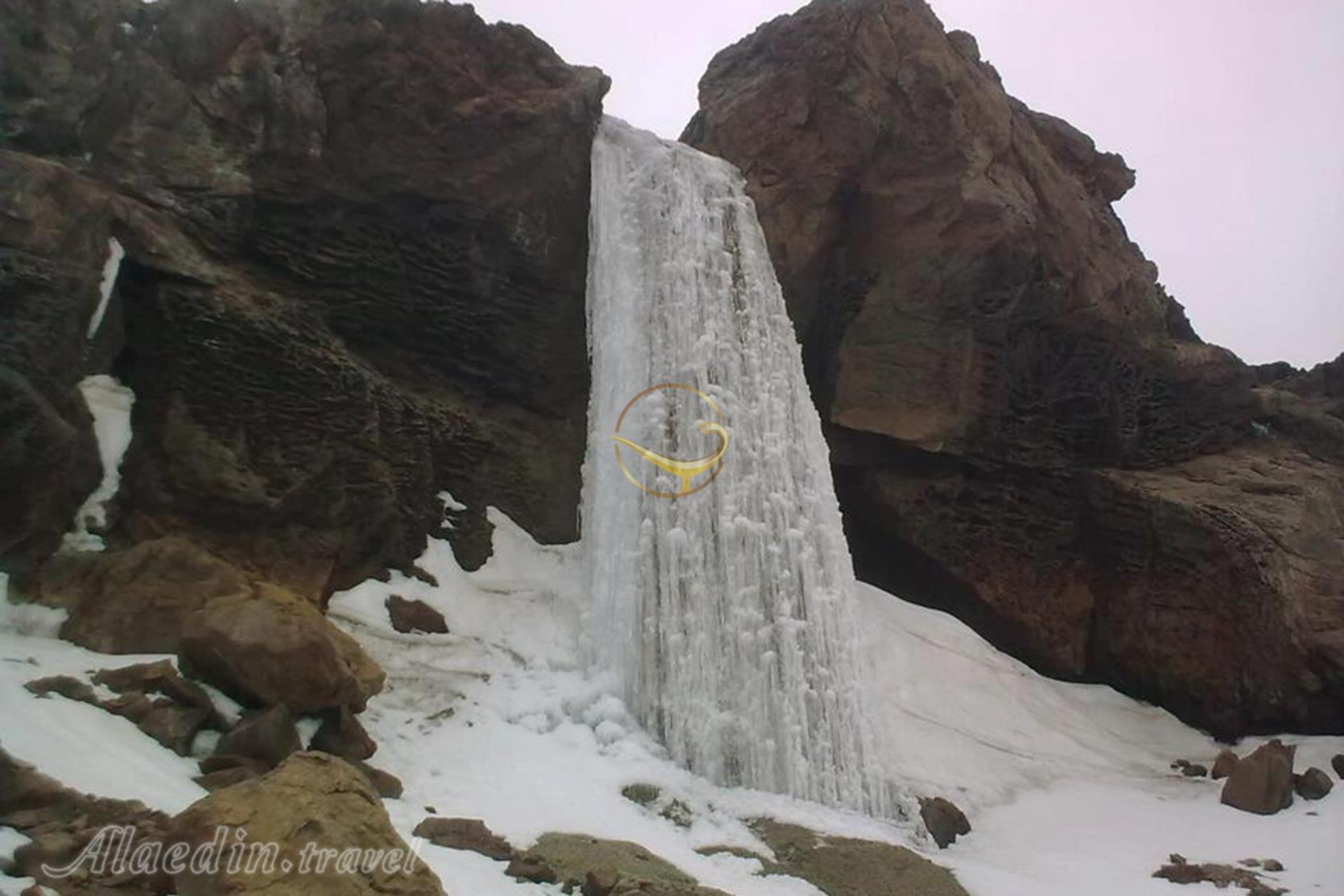 آبشار یخی نوا لاریجان | علاءالدین تراول