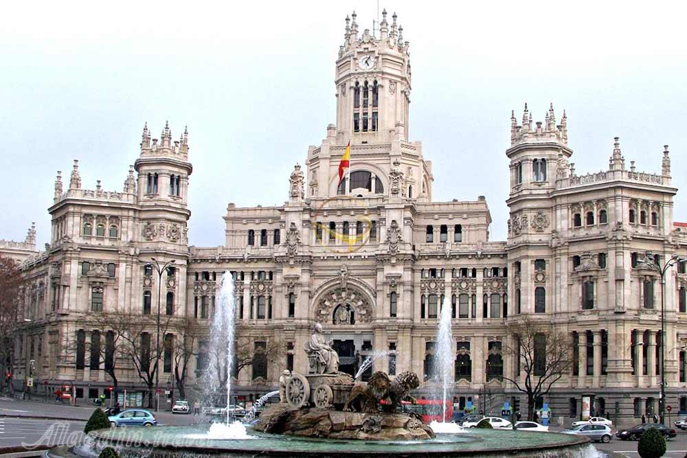 میدان و فواره سیبلس در مادرید - اسپانیا | علاءالدین تراول