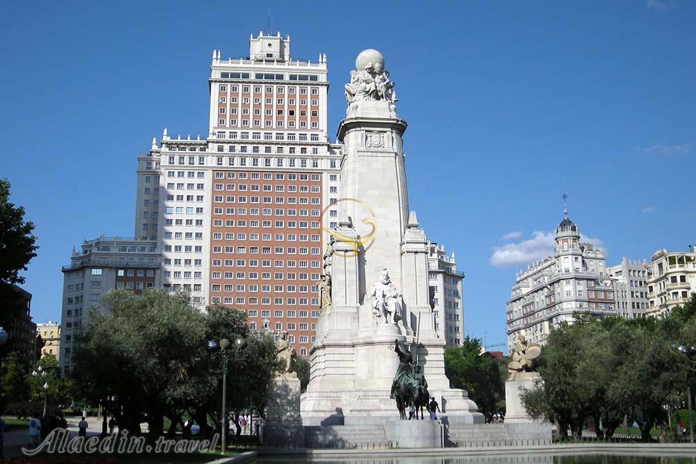 میدان پلازا د اسپانیا در مادرید | علاءالدین تراول