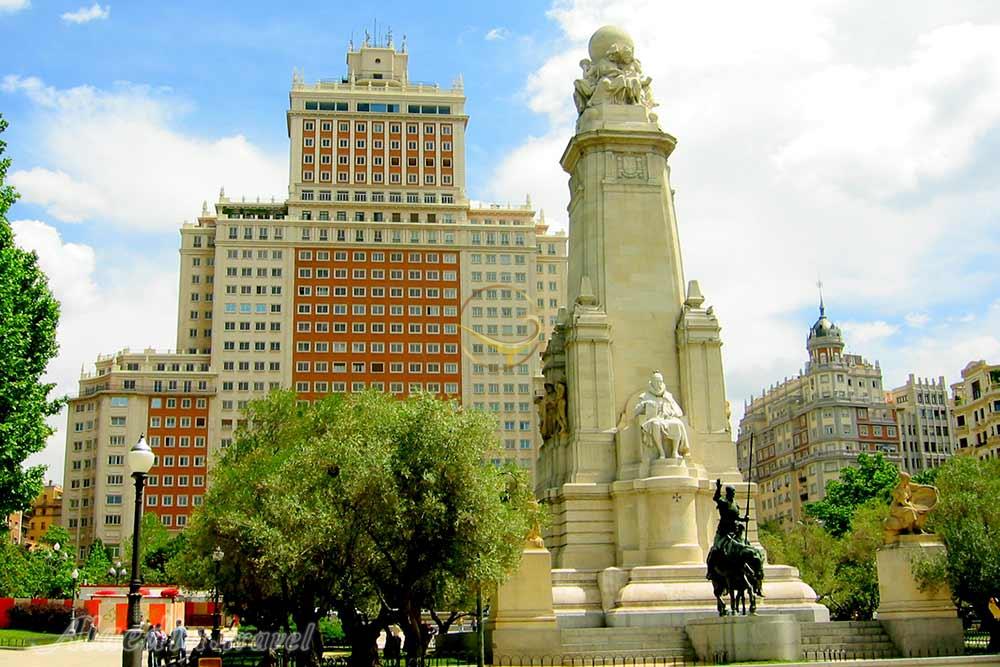 میدان پلازا د اسپانیا در مادرید | علاءالدین تراول