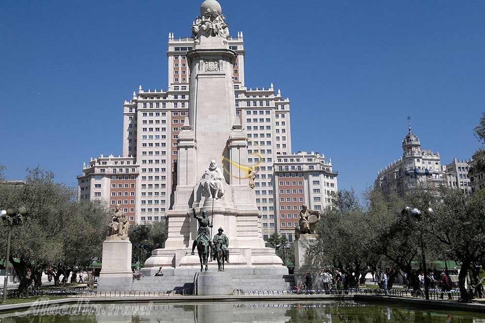 میدان پلازا د اسپانیا در مادرید | علاءالدین تراول