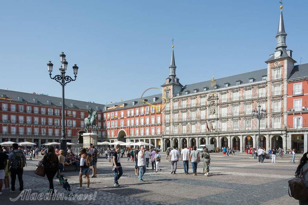 میدان اصلی (میدان بزرگ) در مادرید - اسپانیا | علاءالدین تراول