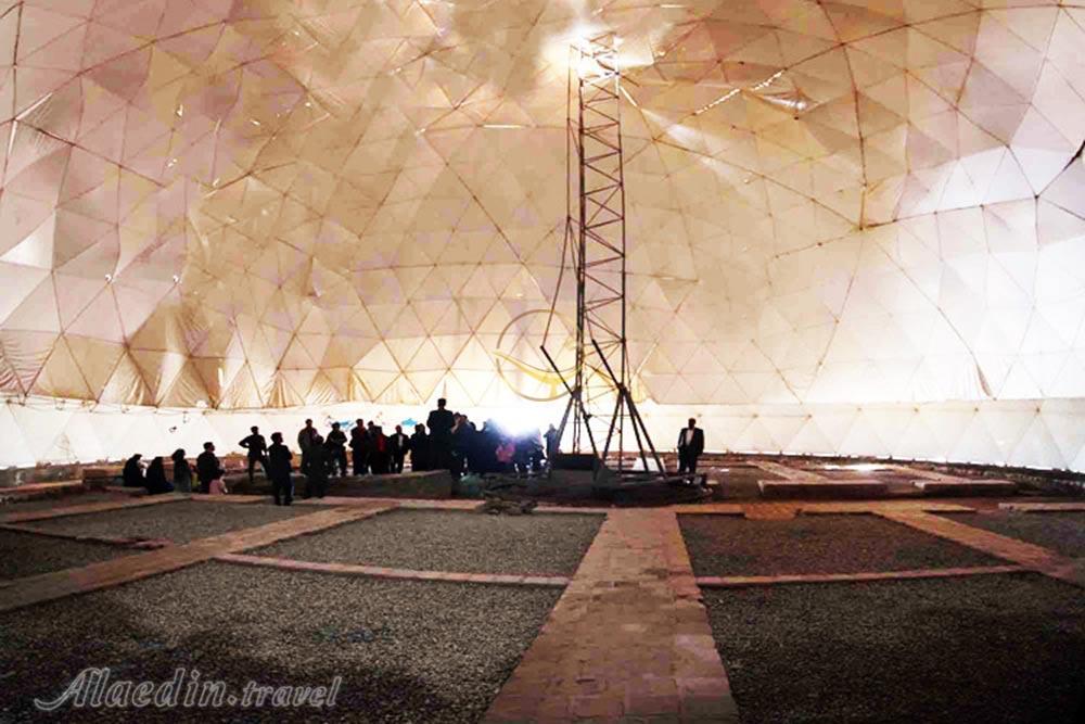 محوطه داخلی رصدخانه مراغه | علاءالدین تراول