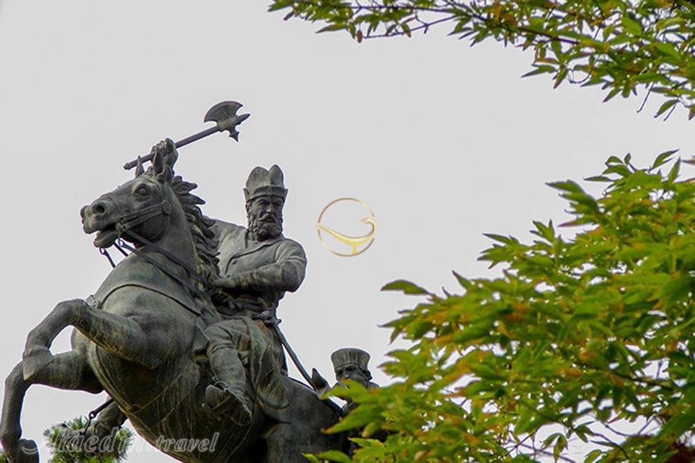 موزه آرامگاه نادر شاه (نادری) مشهد | علاءالدین تراول