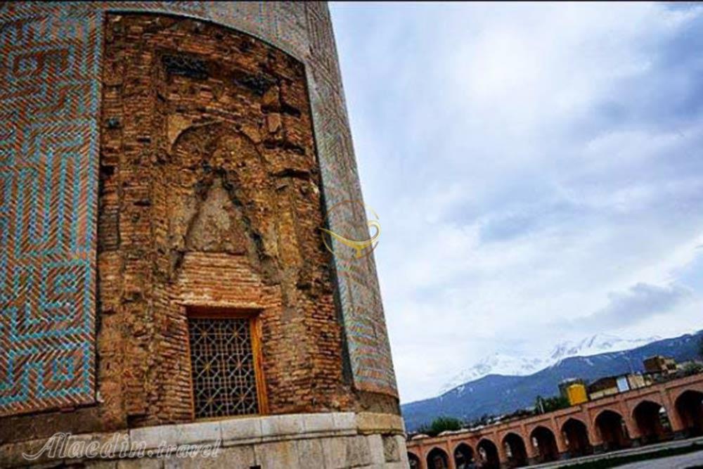 آرامگاه شیخ حیدر در مشگین شهر | علاءالدین تراول