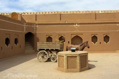 چاپارخانه میبد