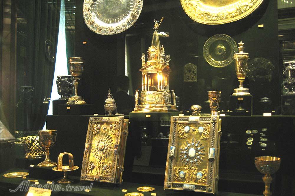 موزه اسلحه مسکو روسیه | علاءالدین تراول