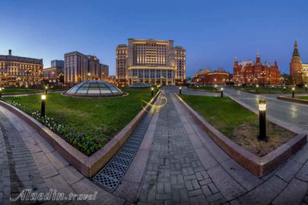 میدان مانژ (اسب سوار) مسکو روسیه | علاءالدین تراول