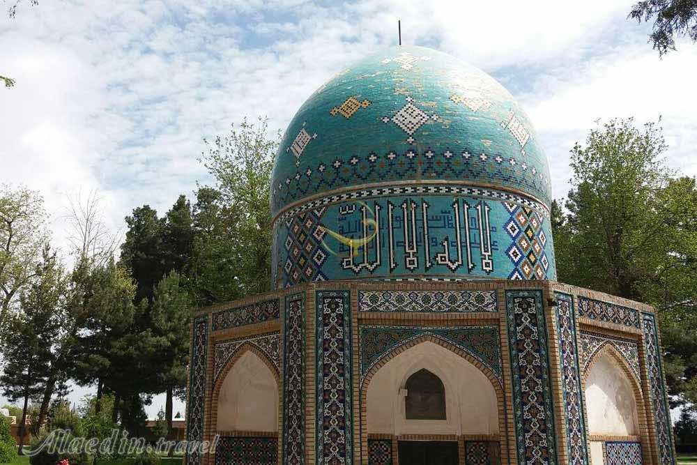 آرامگاه عطار نیشابوری در نیشابور | علاءالدین تراول