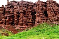 دره هفت غار نیشابور