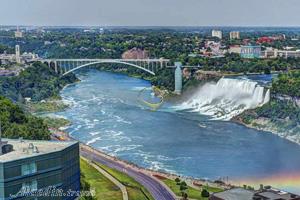 پل رنگین کمان در نیاگارا فالز - کانادا