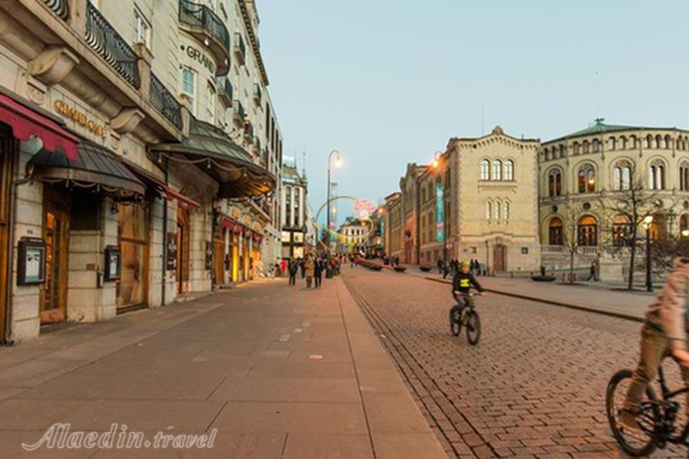 خیابان کارل یوهانس گیت اسلو | علاءالدین تراول