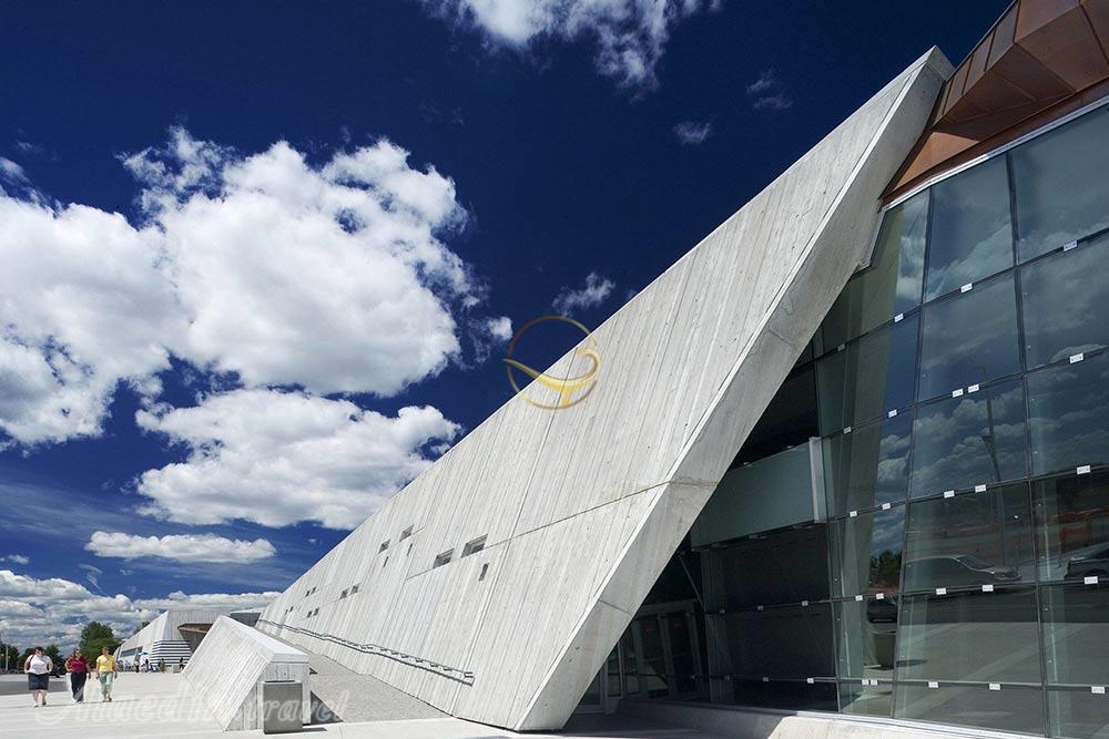 موزه جنگ کانادا در اتاوا | علاءالدین تراول