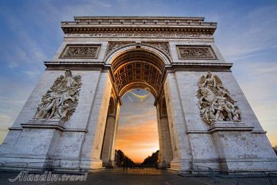 طاق پیروزی در پاریس - فرانسه