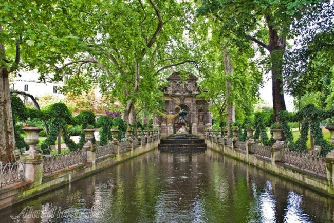 باغ لوکزامبورگ در پاریس - فرانسه