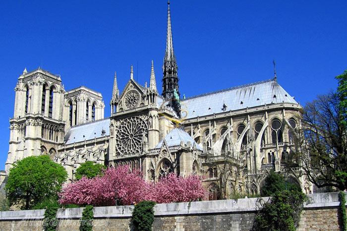 کلیسای نوتردام در پاریس - فرانسه