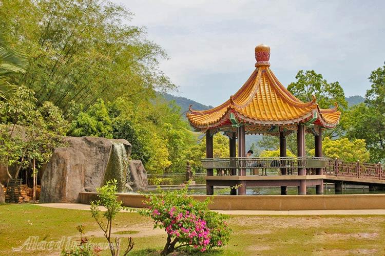 معبد کک لوک سی در پنانگ | علاءالدین تراول