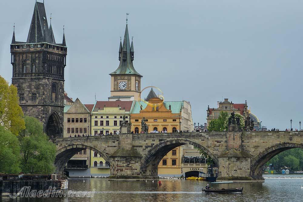 پل چارلز در پراگ | علاءالدین تراول