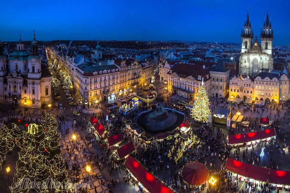 میدان قدیمی شهر پراگ | علاءالدین تراول
