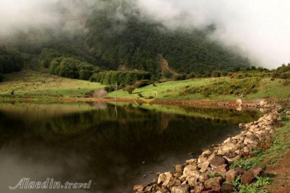 دریاچه و ییلاق بره سر رودبار | علاءالدین تراول