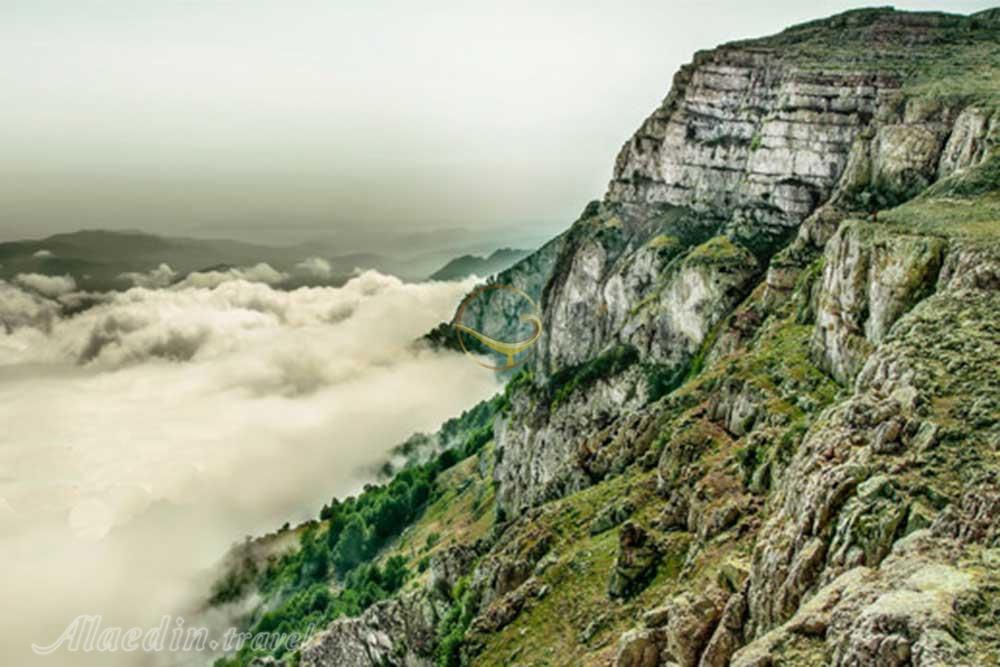 قله درفک در رودبار | علاءالدین تراول