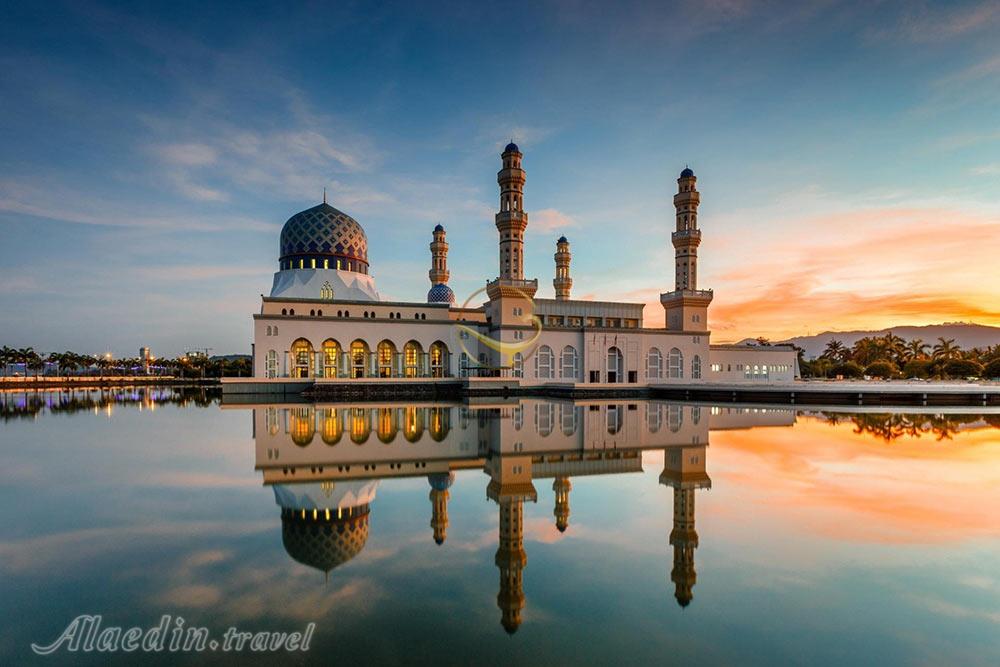 مسجد شهر کوتا کینابالو در صباح - مالزی | علاءالدین تراول