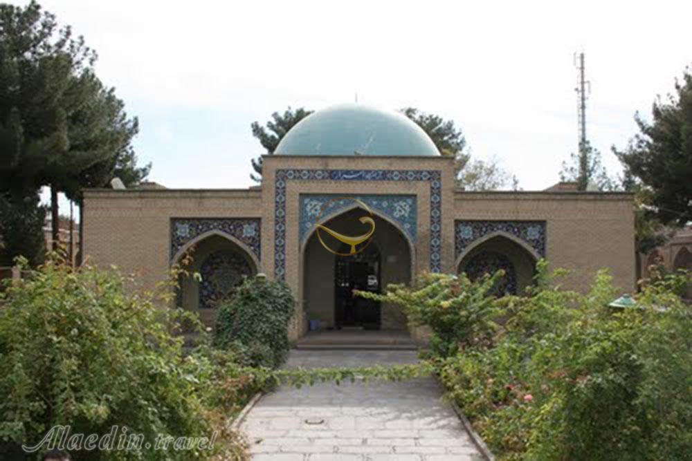 آرامگاه حاج ملاهادی سبزواری در سبزوار | علاءالدین تراول