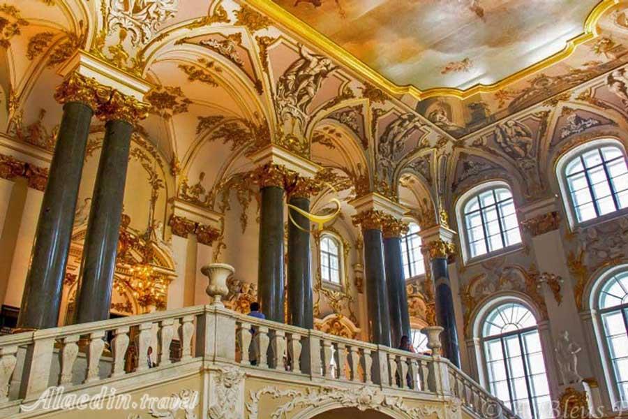 موزه آرمیتاژ سنت پترزبورگ روسیه | علاءالدین تراول