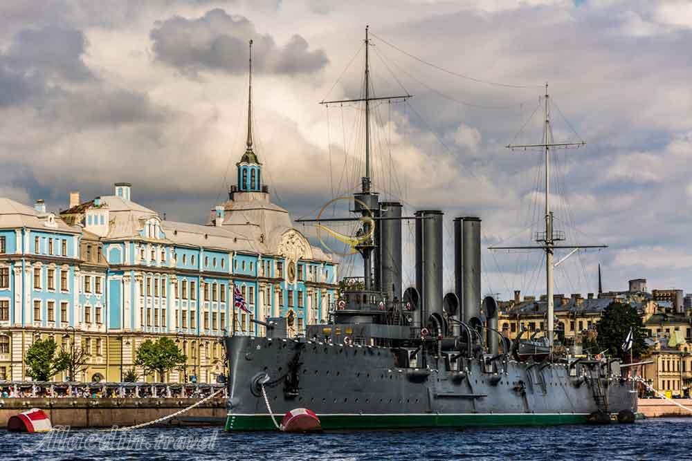 ناو جنگی آورورا سنت پترزبورگ روسیه | علاءالدین تراول